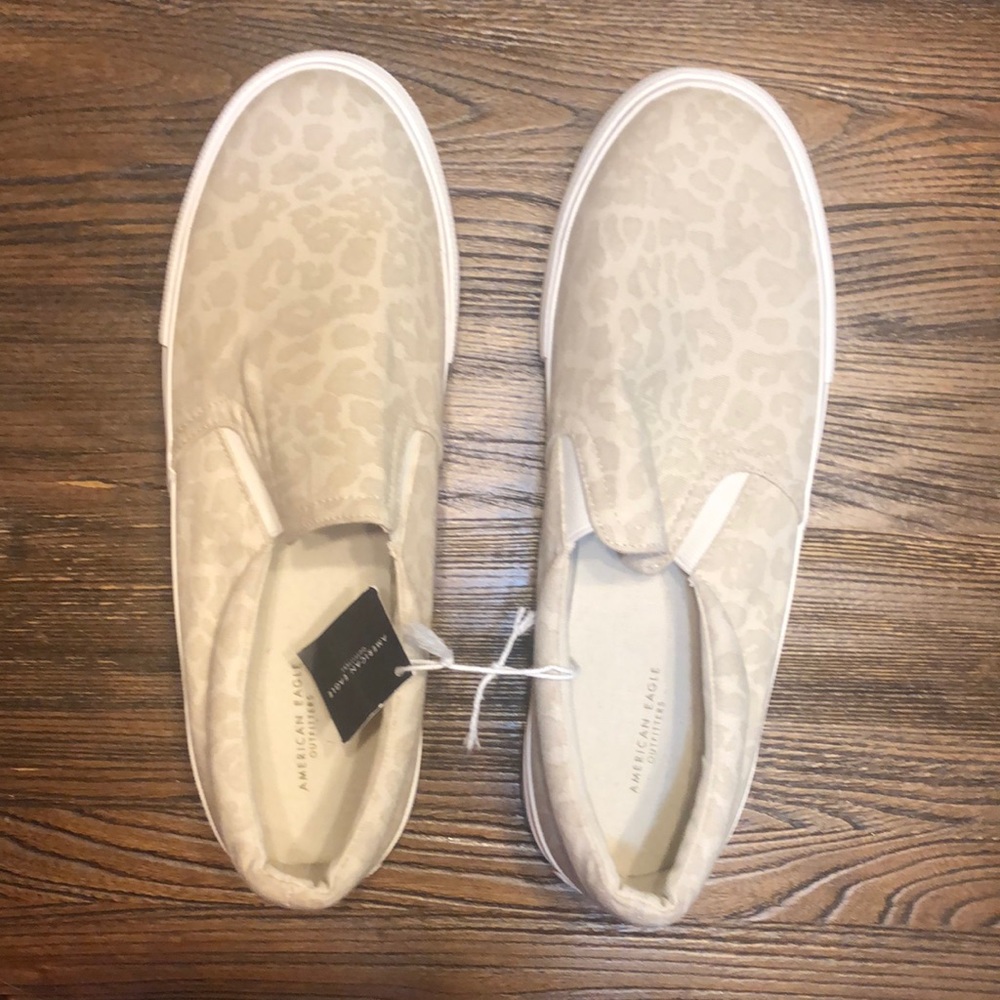 American Eagle Outfitters Leopard print shoes